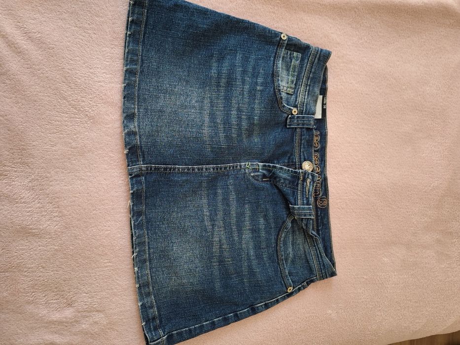 Къси дънкови панталони , къса дънкова пола,топ без ръкави