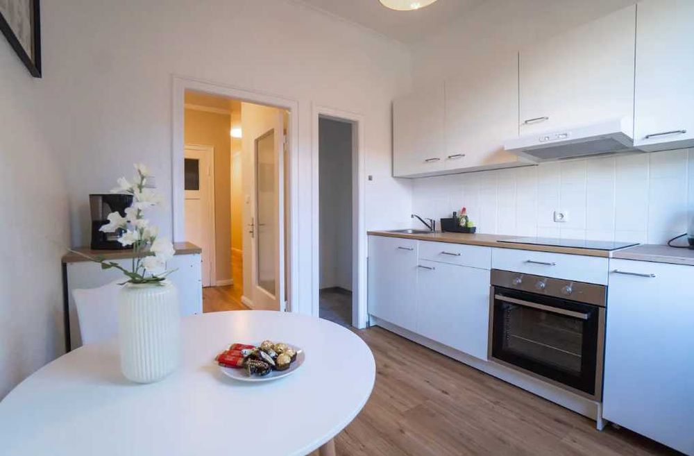 Дава се под наем Тристаен апартамент в Пловдив, Каменица 1 - 99 кв.м за 275 € - Снимка #4