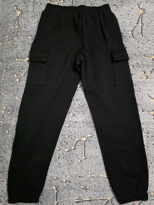 Pantaloni sport Amisu