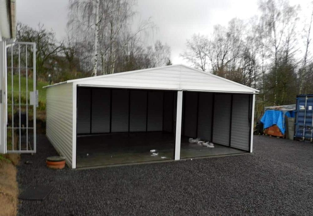 Vând garaj modular pe structură metalică