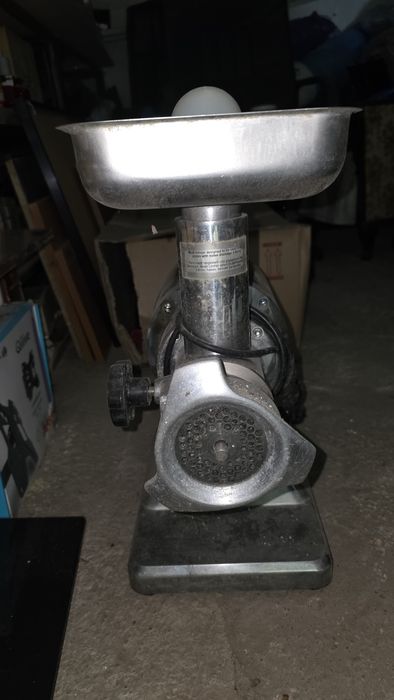 Mașina de tocat carne Mastro Fleischwolf TS22