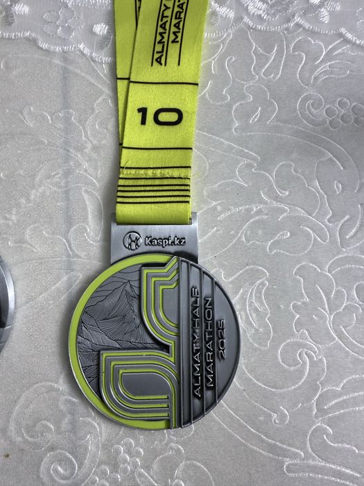 Медали.Алматы марафон медали. Марафон медали