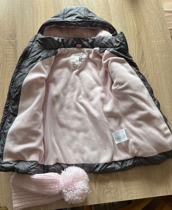 Детско яке + шапка  ( р-р 104)