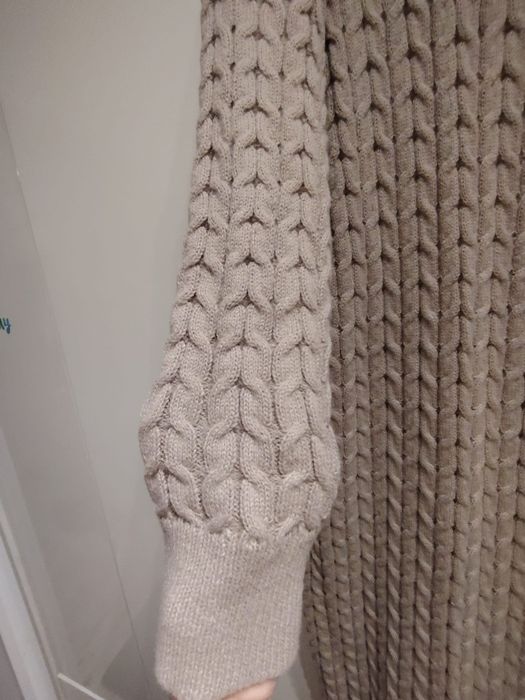 Rochie groasa lunga pe gat mulata pe corp, maro 38-42 ca noua de iarna