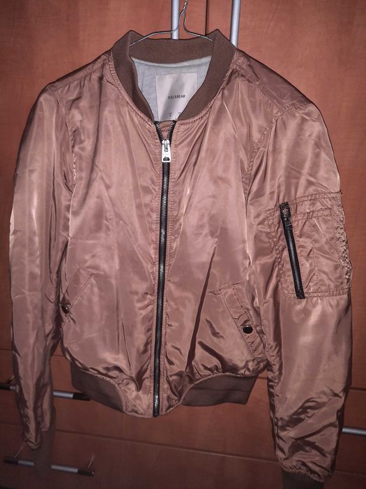 geaca bomber maro