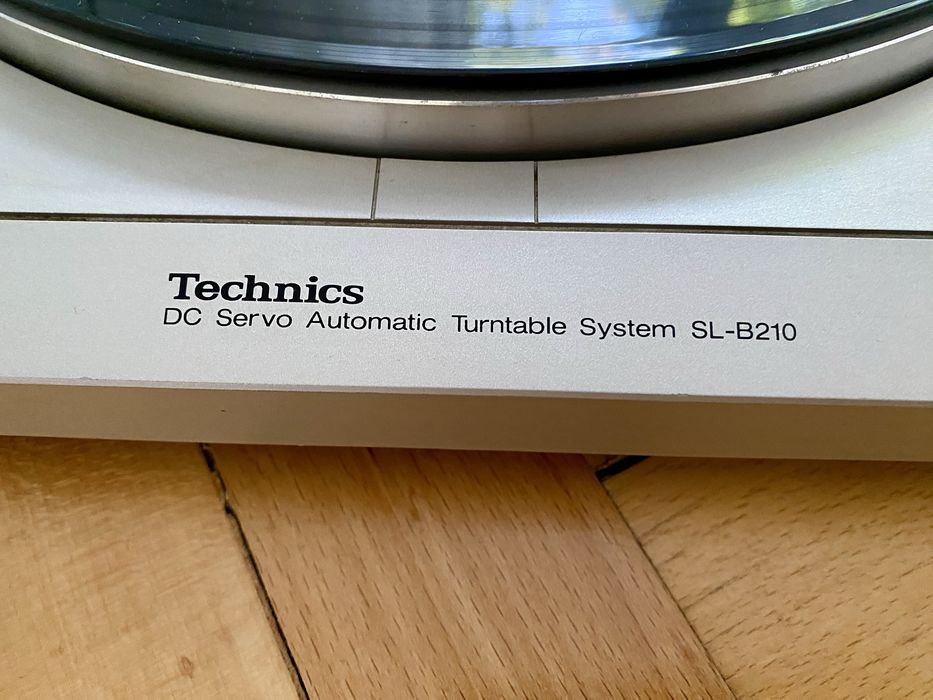 Комплект - грамофон Technics SL-b210, усилвател Pioneer A-X440, тонколони Gale MK2