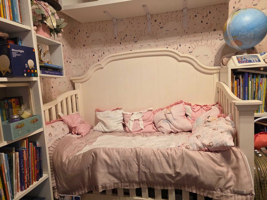 Patut Mobexpert cu saltea