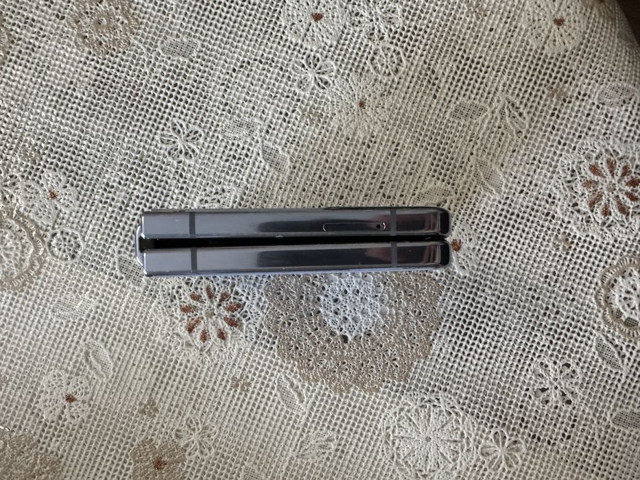 Samsung Galaxy Z Flip4