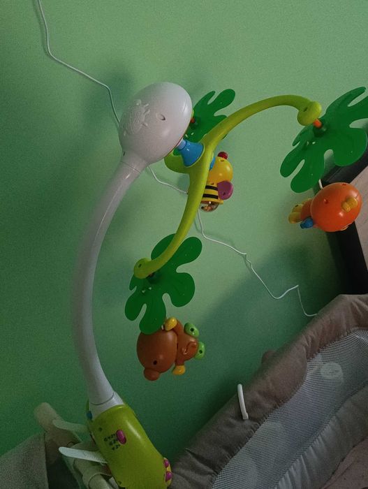 Активна гимнастика и въртележка за легло