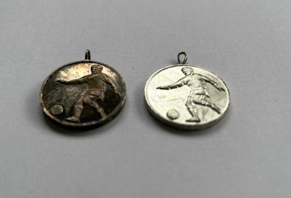 Сребърни футболни медали БФС футбол Левски Цска медал плакет