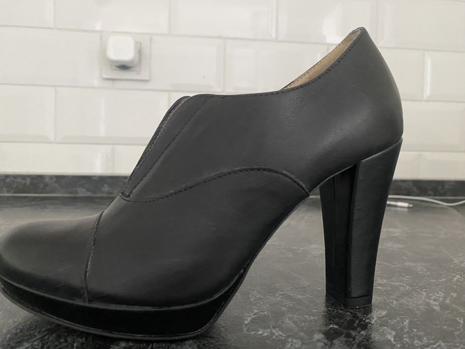 Новые кожаные ботильоны