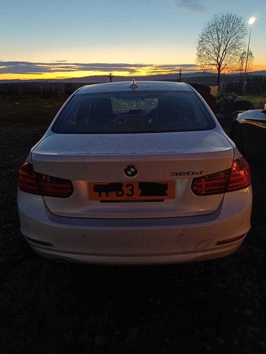 Dezmembrez BMW 320D 2013 181 cp alb perlat