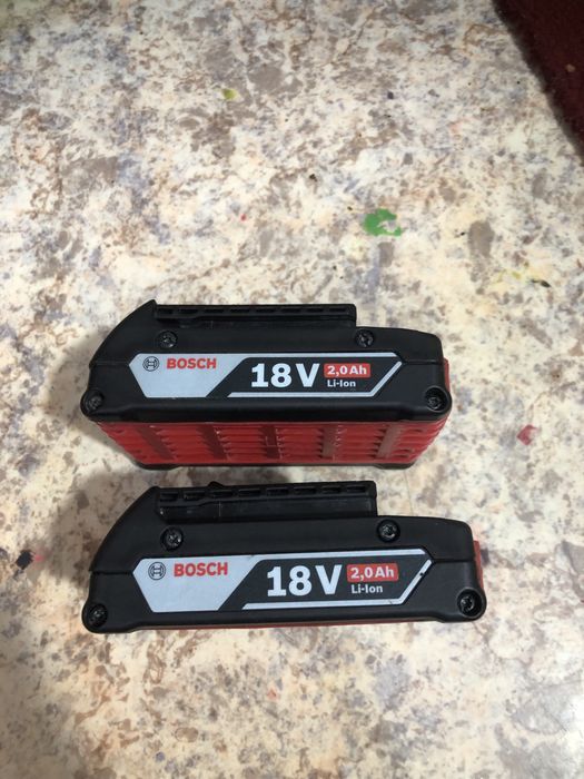 Батарейка BOSCH 18 V