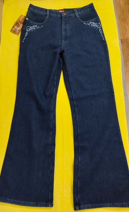 Новые теплые женские джинсы