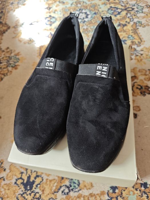 Женская обувь ботинки р.41