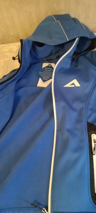 Куртка новая р.15-16 лет