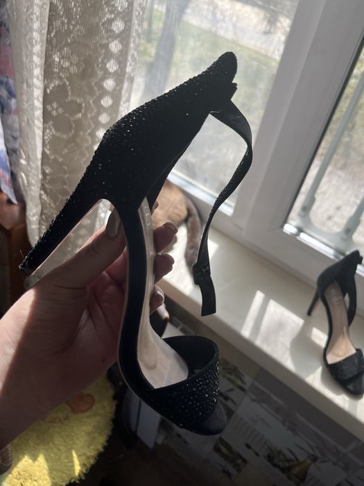 Босоножки 37 размер