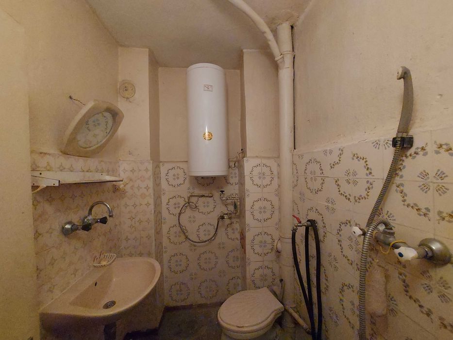 Продава се Двустаен апартамент в Кубрат - 65 кв.м за 616 €/кв.м - Снимка #9