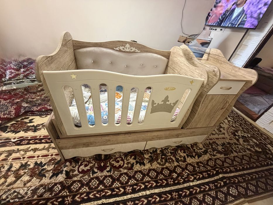 Продается детская кроватка