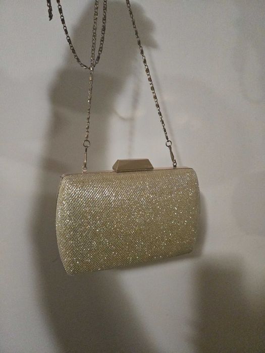 Златен дамски клъч