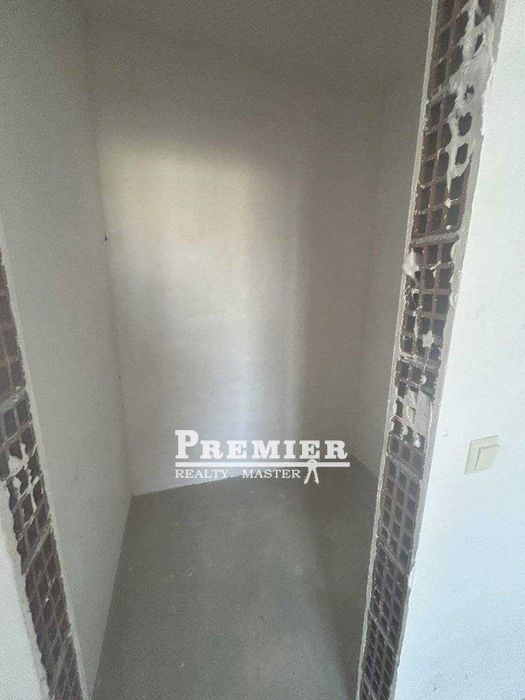 Продава се Тристаен апартамент в Бургас, Изгрев - 119 кв.м за 1471 €/кв.м - Снимка #2