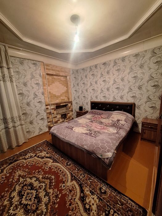 Olmazor Tumanida uy sotiladi 6 ta xonali