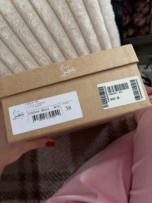 Pantofi cu toc Louboutin C. Model Iriza100
