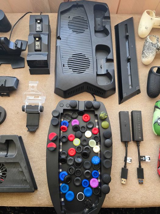 PS4 SONY охлаждане стойки за контролери