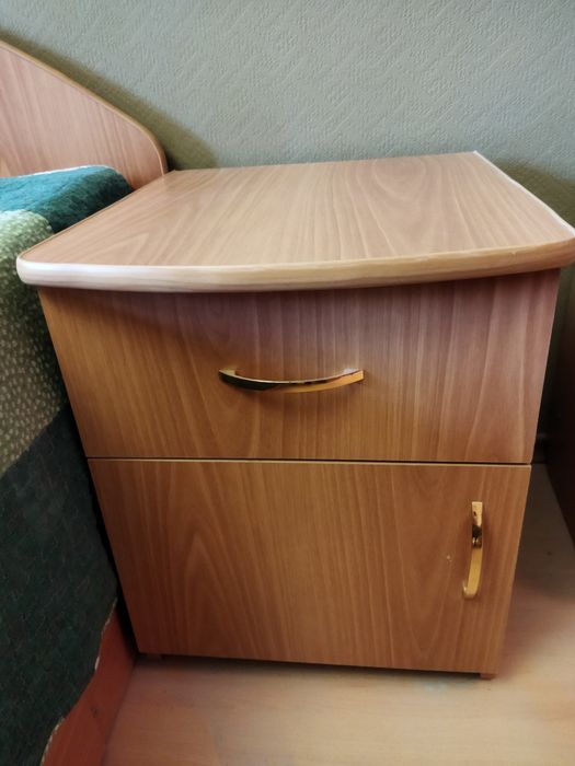 Кровать двуспальная.