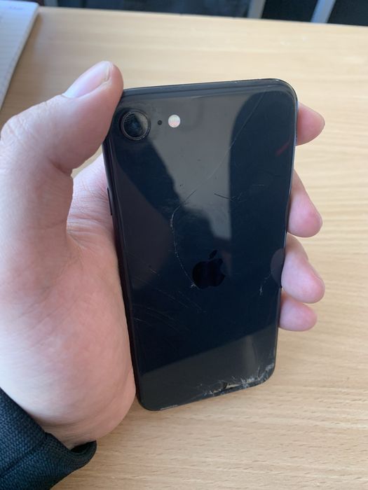 iphone se2020 (айфон се2020)