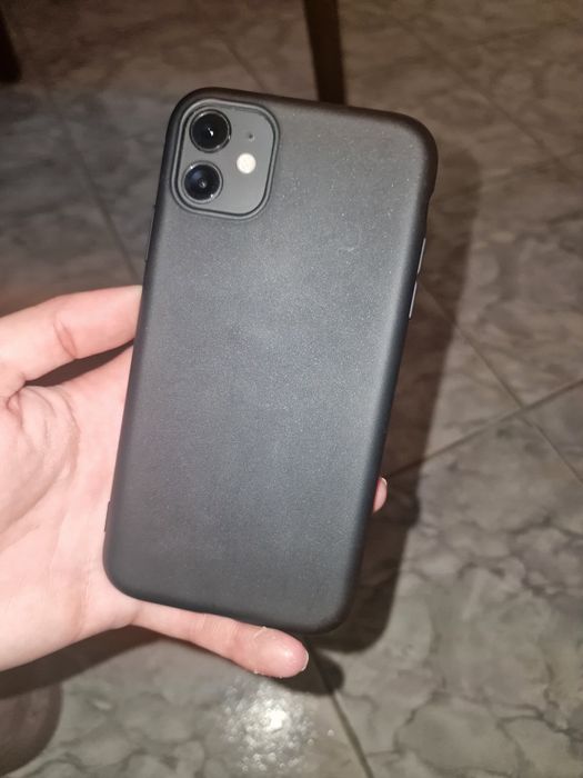 iPhone 11, fără garanție