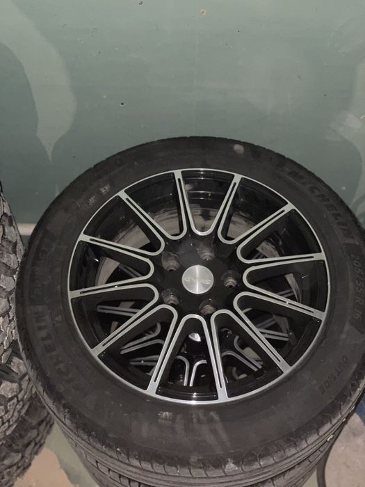 Продам диски с резиной 5х112