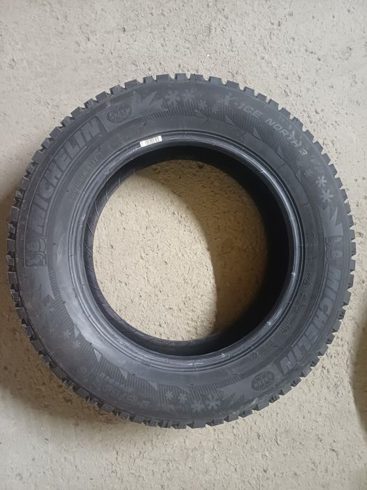Продам зимние шины R16