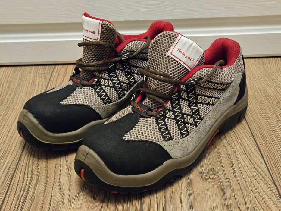 Pantofi cu protecție Honeywell 42