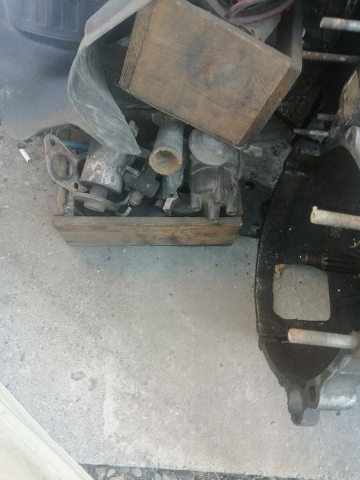 Москвич запчасти двигатель коробка