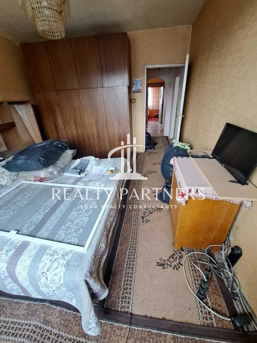 Продава се Четиристаен апартамент в Перник, Изток - 91 кв.м за 1154 €/кв.м - Снимка #9