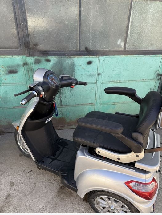 Triciclu electric fara permis de conducere