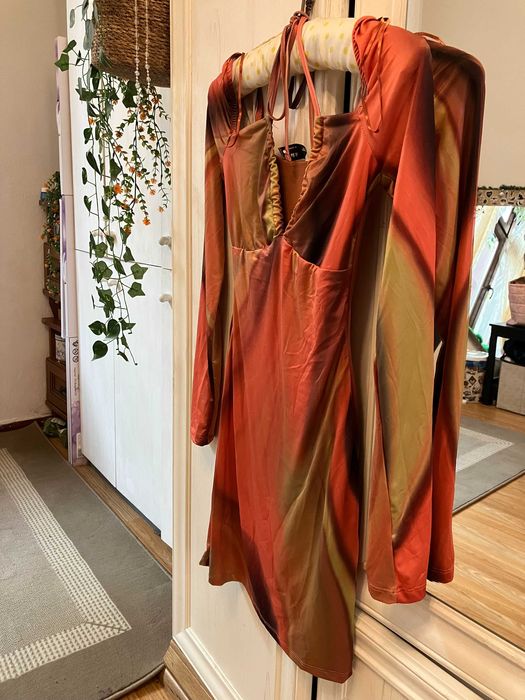 НОВА XS мини/вечерна рокля Bershka