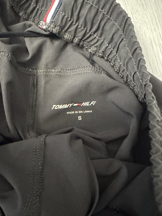 Продам шорты фирмы Tommy Hilfiger