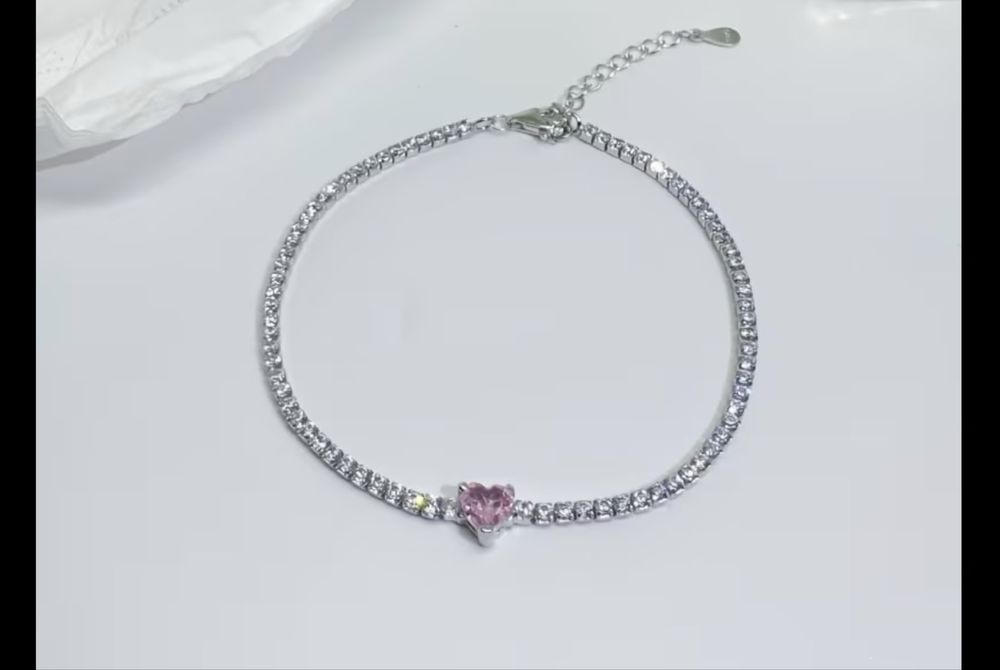 Сребърна гривна с кутийка