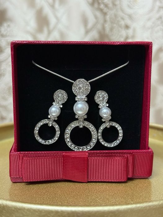 Продаю красивые наборы для девушек