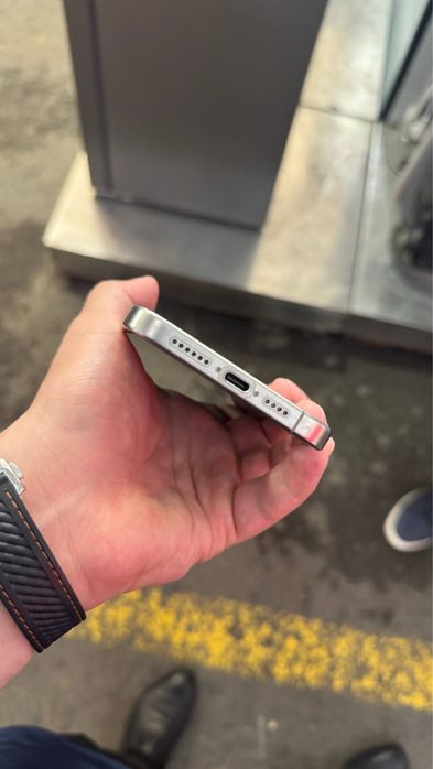 Iphone 15 pro max ideal