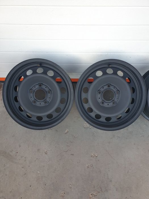 Оригинални железни джанти за BMW R16 5x120 ET34 7J