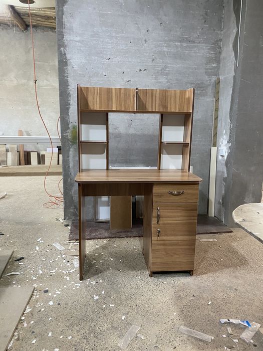 Стол письменный от производителя