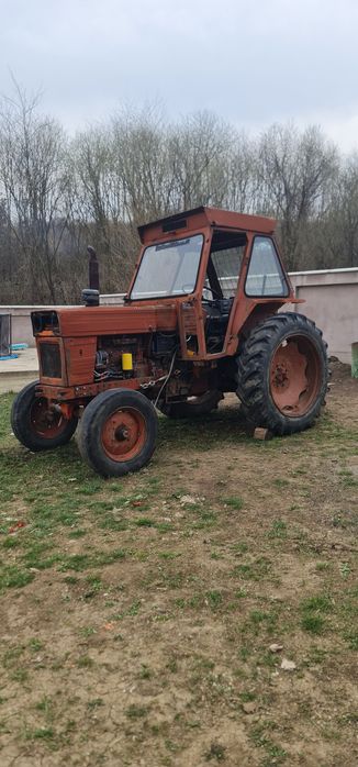 Vand/Schimb Tractor U 650 Forestier