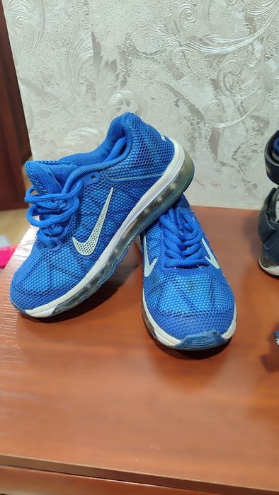 Продам детскую обувь