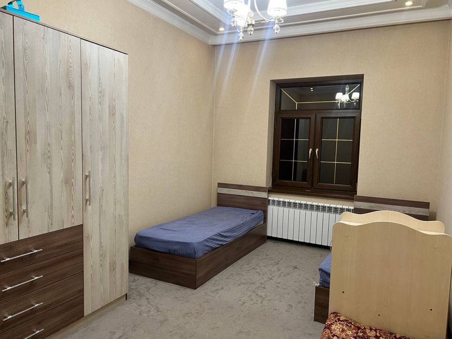 Hovli Sotiladi 300 Kvadrat
