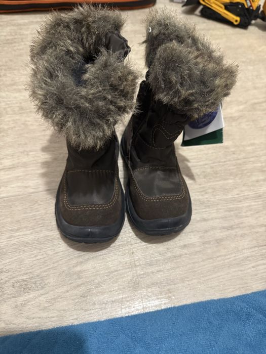 Продам сапожка размером 25,26