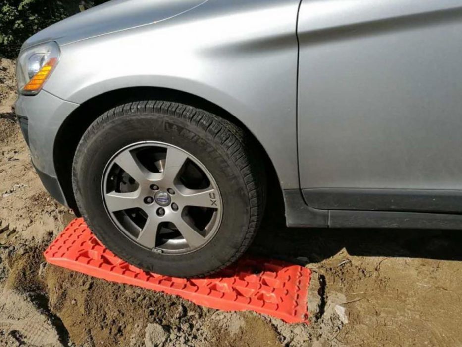 Rampe traverse pentru recuperare in zapada/noroi/nisip/troliu 2 bucati