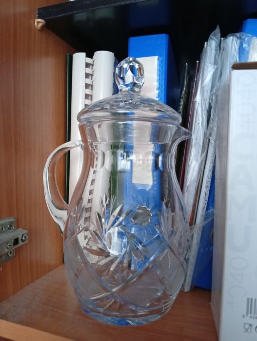 Продам графин хрусталь